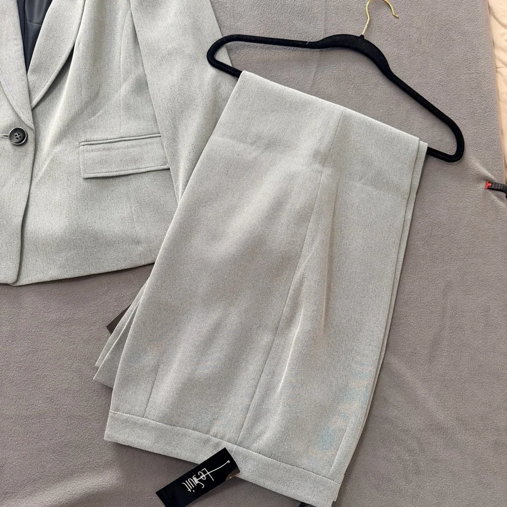 LeSuit Women’s Vienna Stone/Gray Textured Pants Suit Jacket- 18-Classic/ NWT - Picture 2 of 13